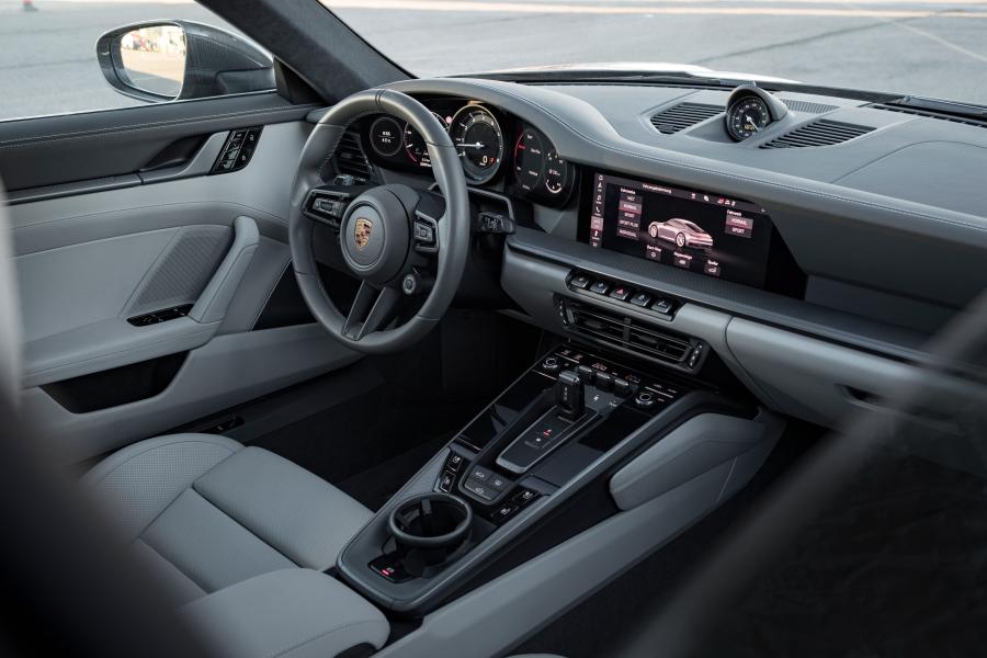 Интерьер Porsche 911 Carrera S (992) 2019 года  (WW) (фото 47 из 49)